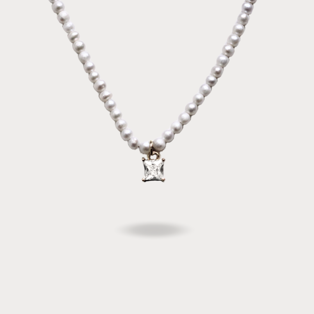 COLLAR HADID