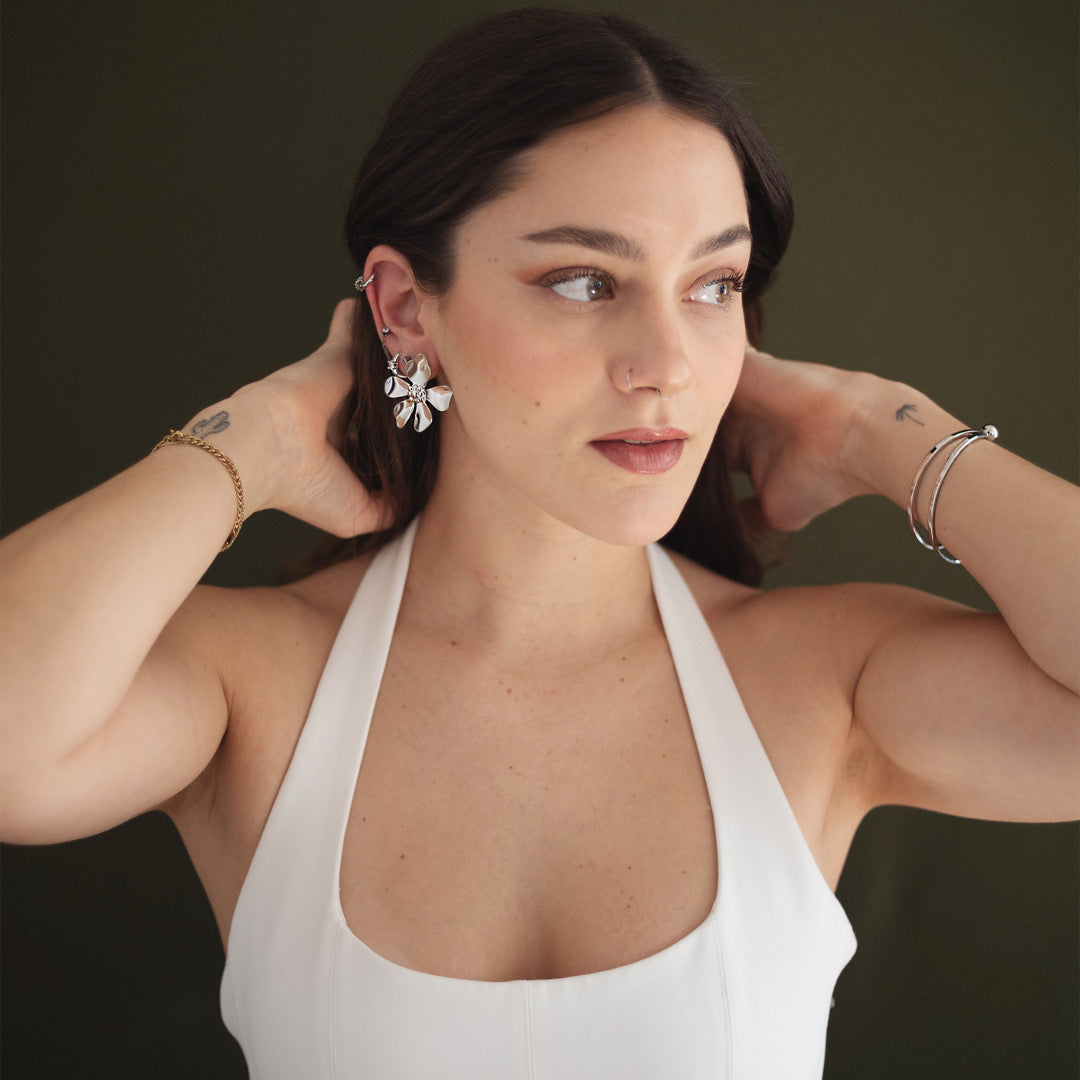 ARETES BELA