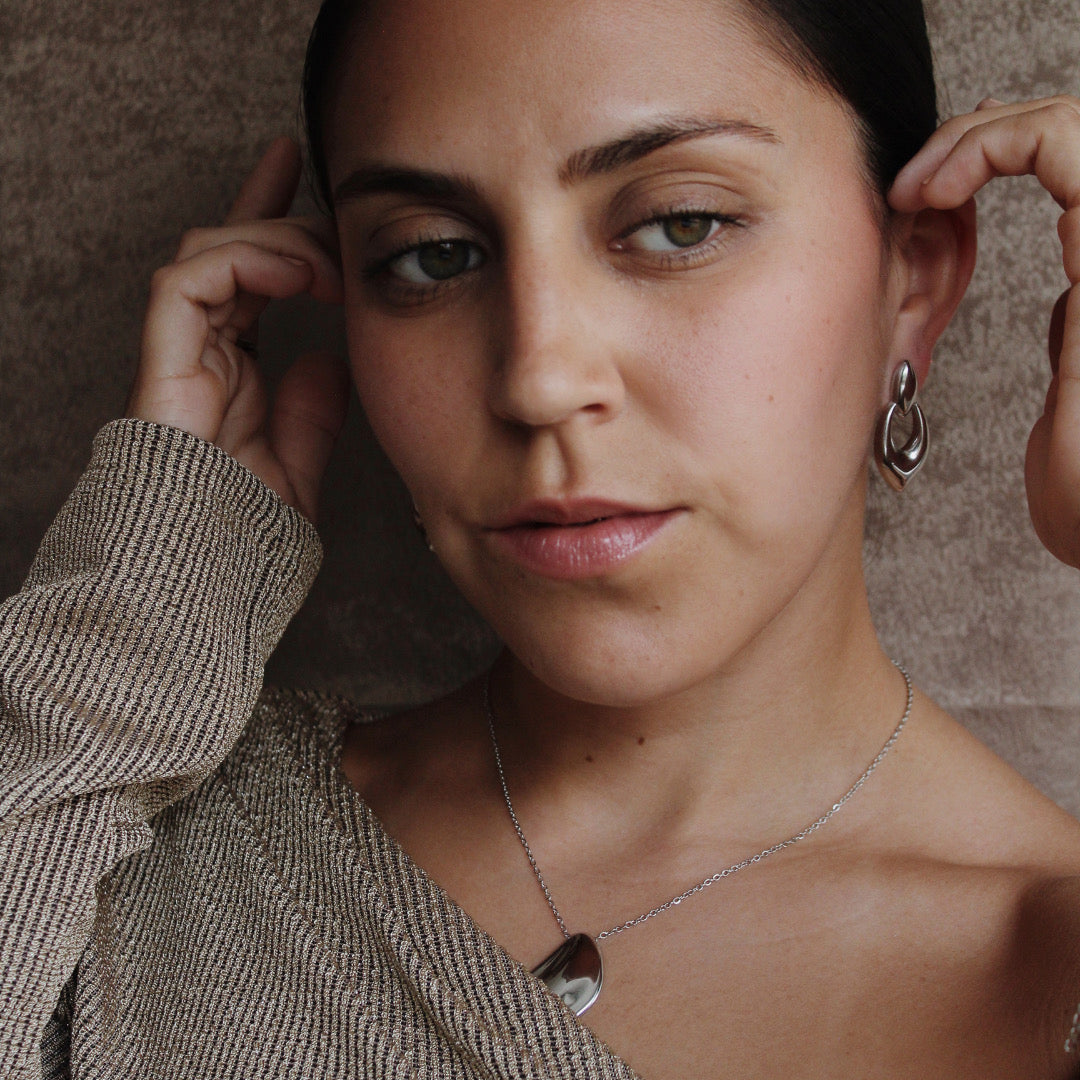 ARETES BETINA