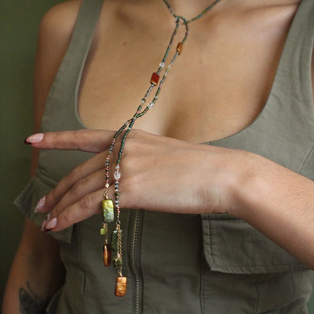 COLLAR CORBATERO VERDE