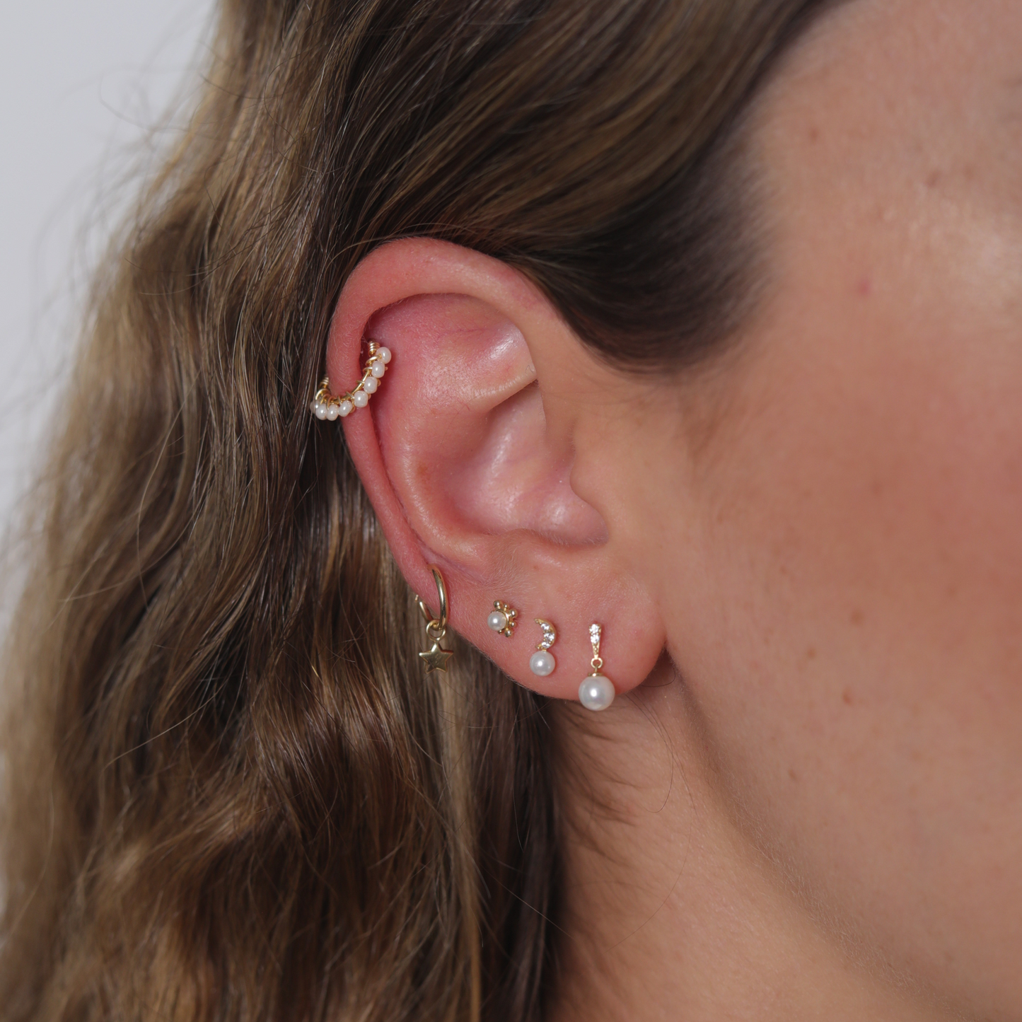 BROQUEL ORO 10K LARISA