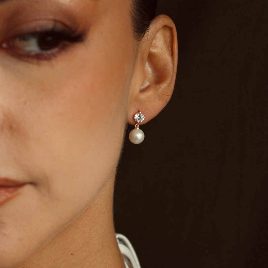 ARETES MIA