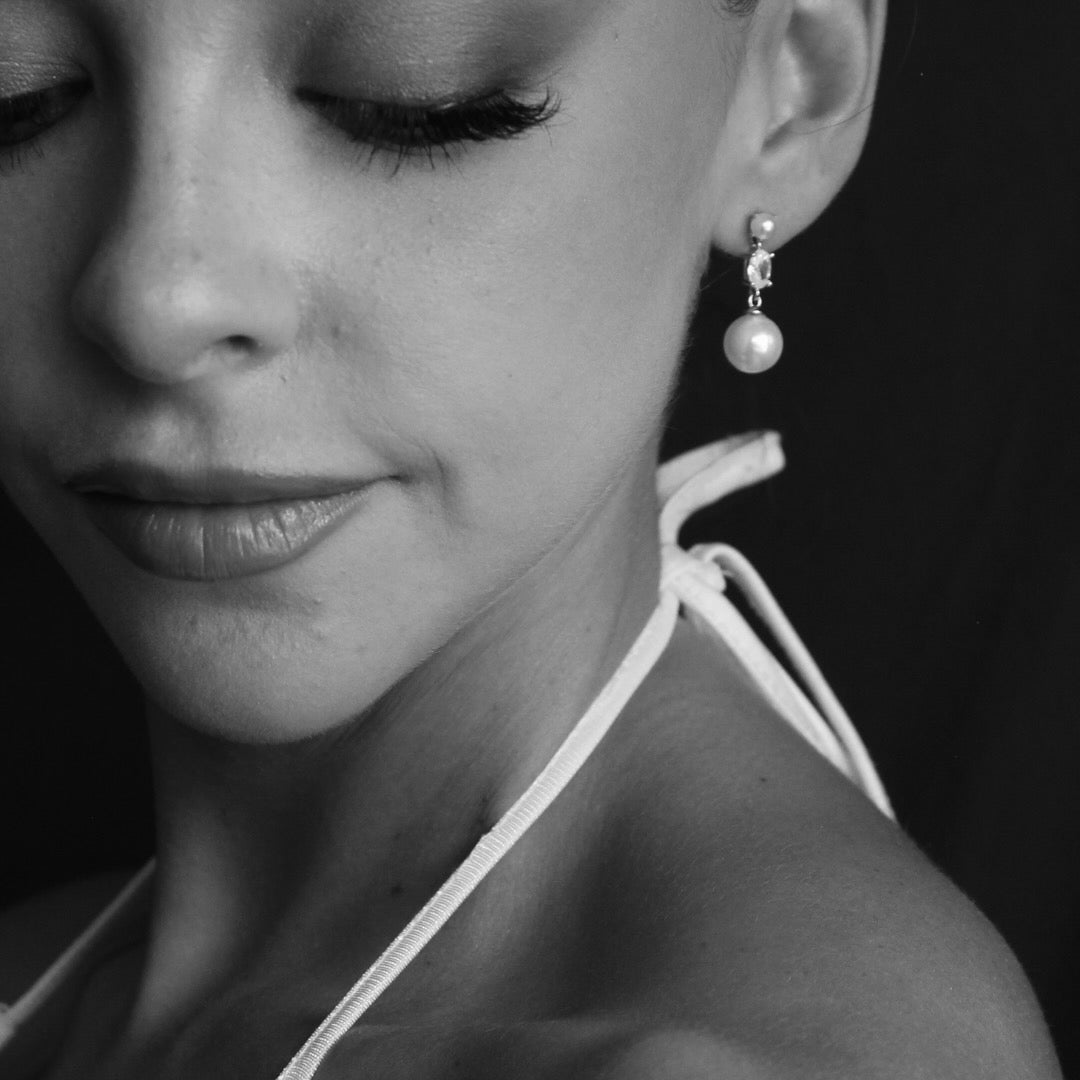 ARETES PERLAZ