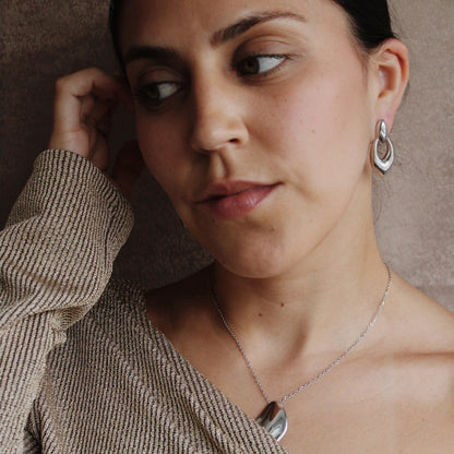 ARETES BETINA