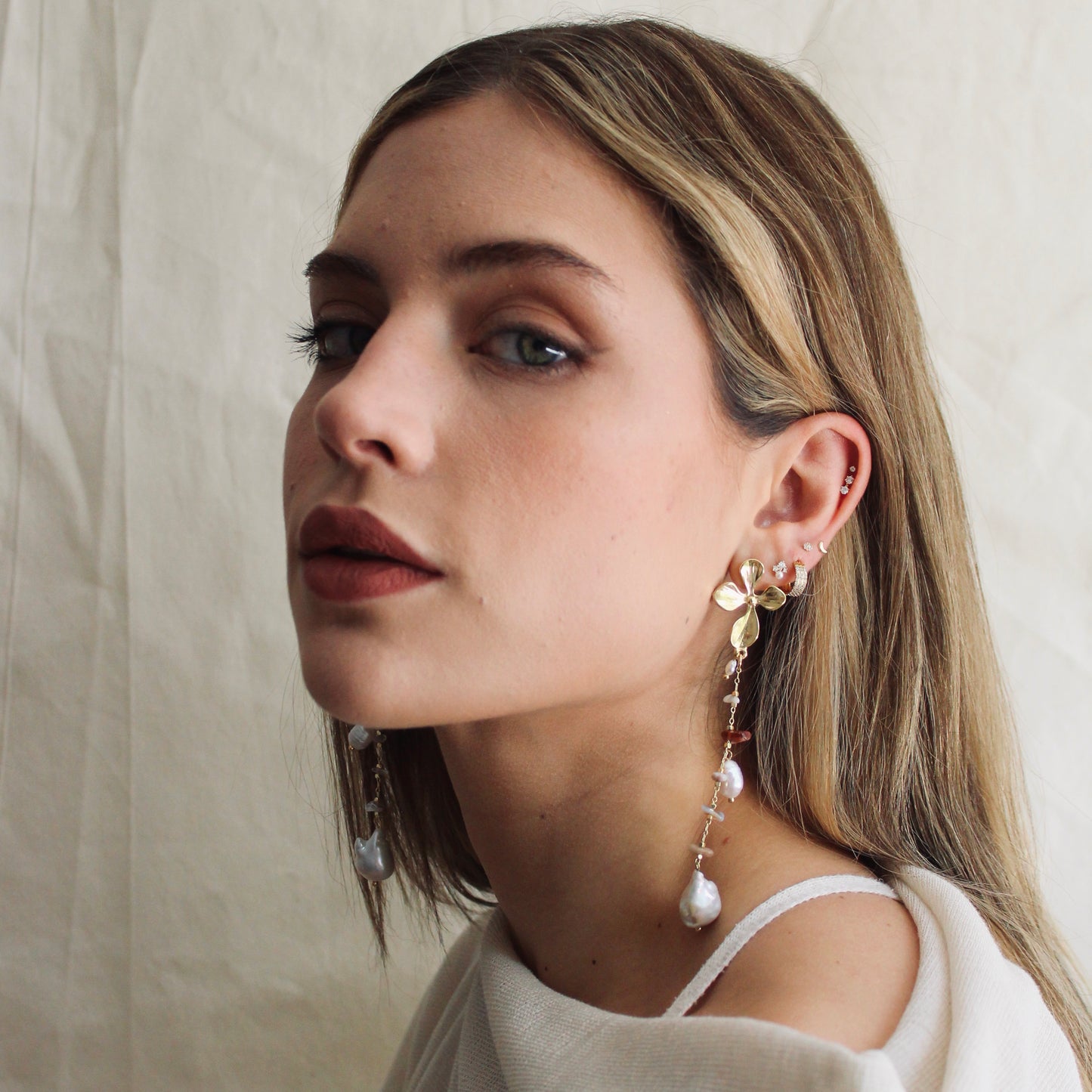 ARETES AURORA